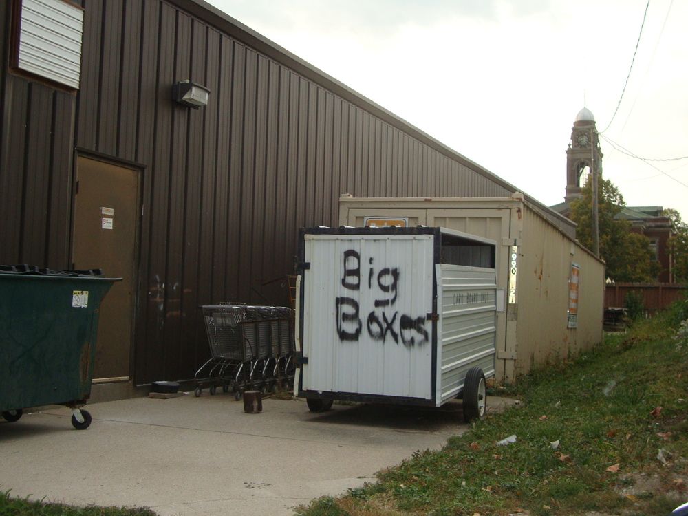 Leon Retail Center: 108 NE 3rd St, Leon, IA 50144